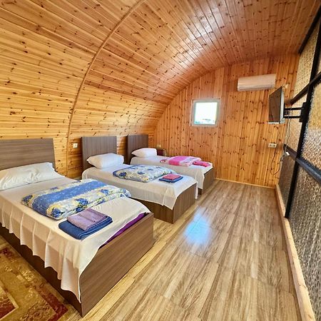 Guest House Amo คูทายสิ ภายนอก รูปภาพ