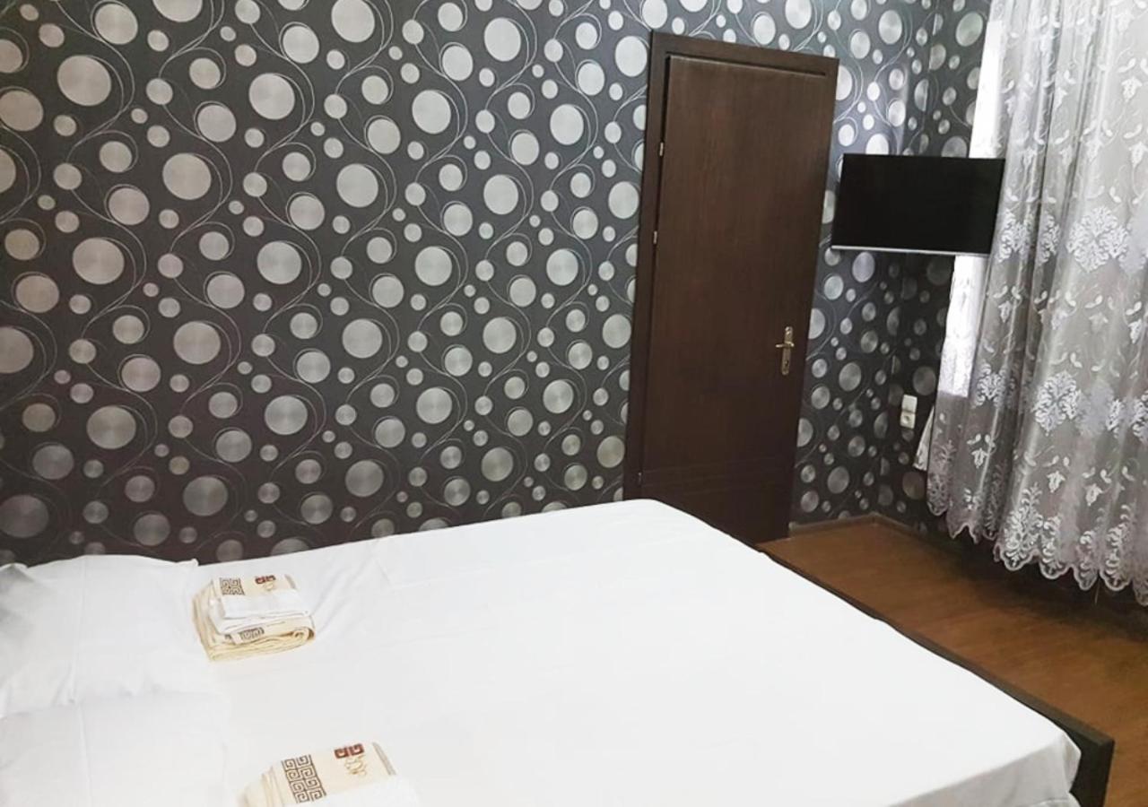 Guest House Amo คูทายสิ ภายนอก รูปภาพ