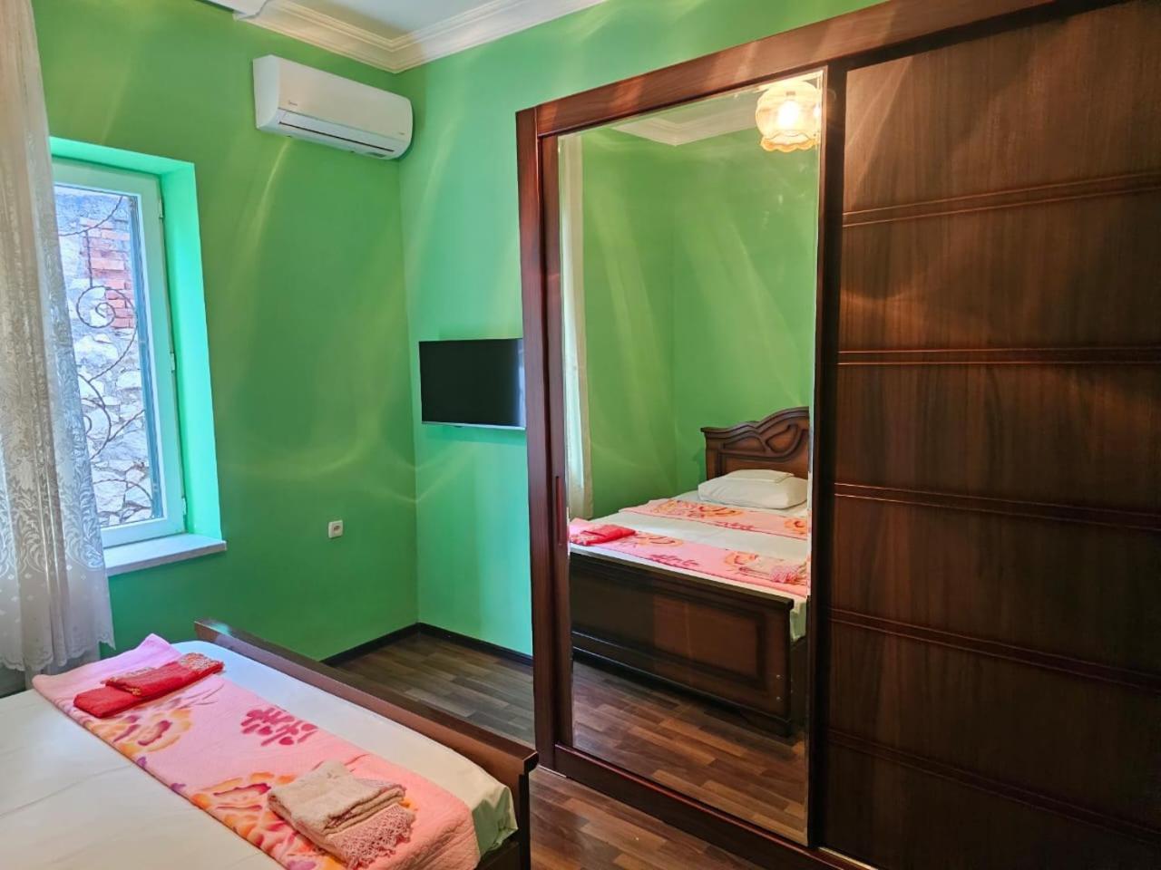Guest House Amo คูทายสิ ภายนอก รูปภาพ
