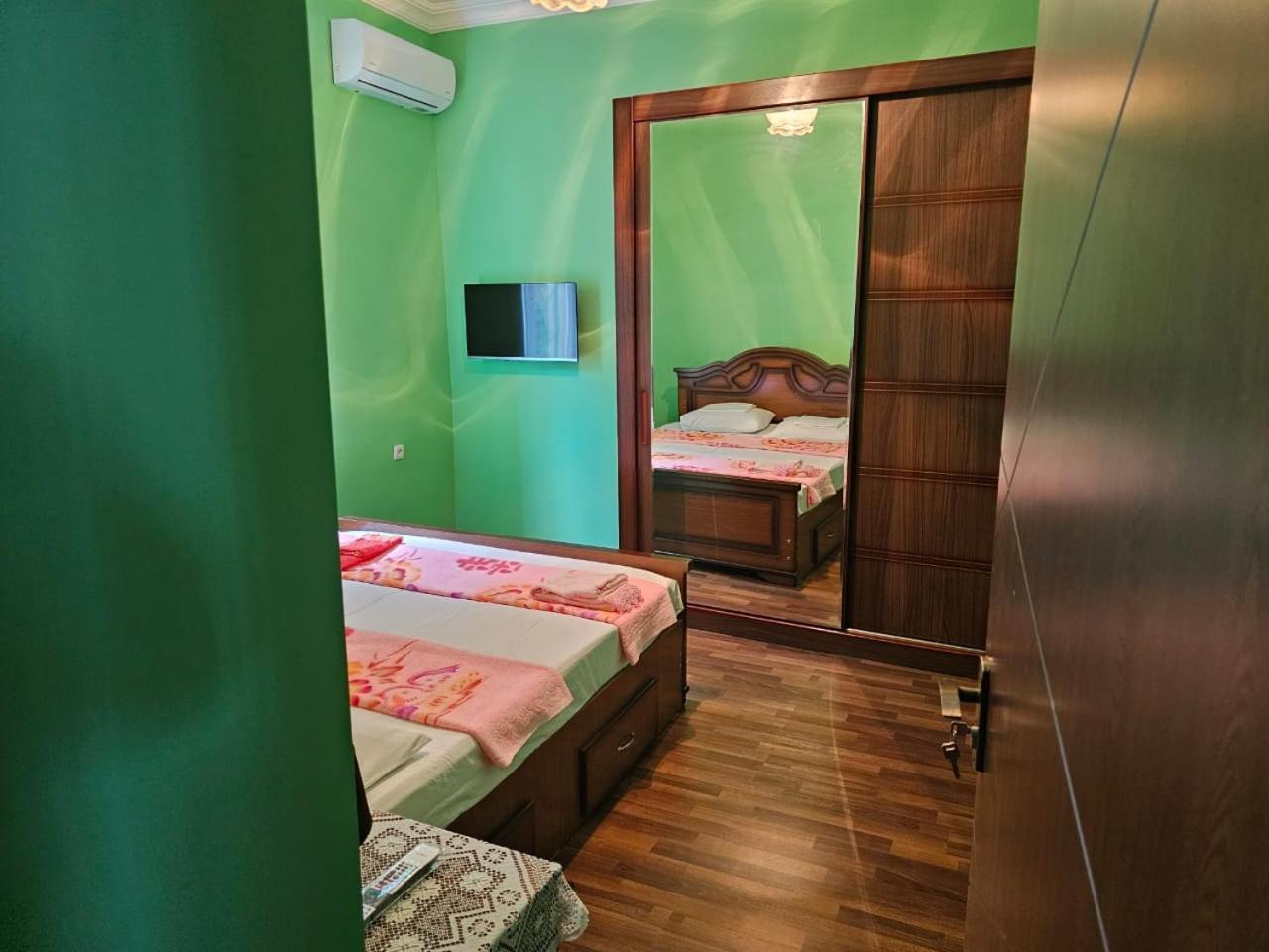 Guest House Amo คูทายสิ ภายนอก รูปภาพ