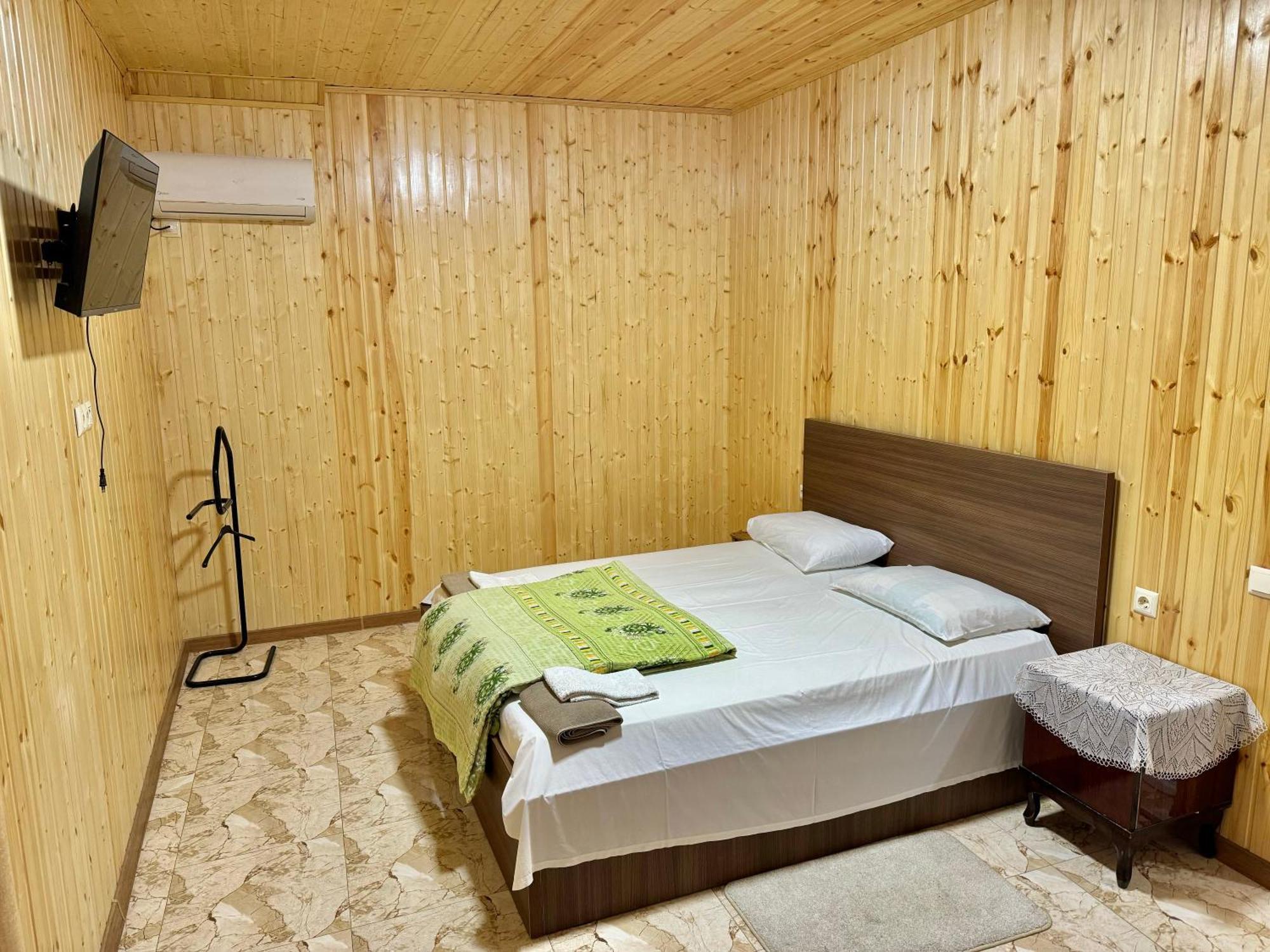 Guest House Amo คูทายสิ ภายนอก รูปภาพ